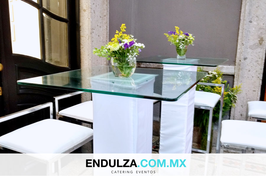 alquiler de periqueras, periqueras en CDMX, servicio profesional para eventos, servicio empresarial para eventos, periqueras de cristal para eventos