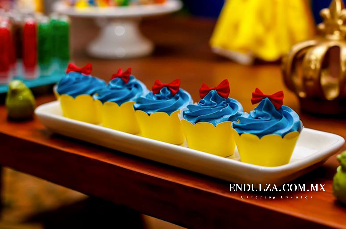 servicio de cupcakes blancanieves